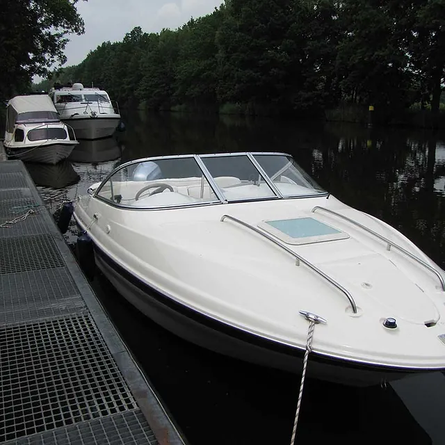 Bayliner 90