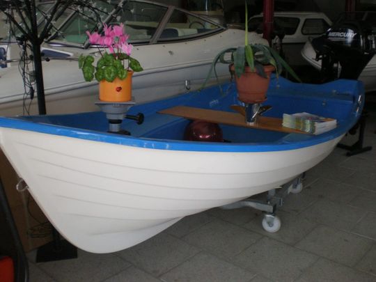 Ruderboot Alga